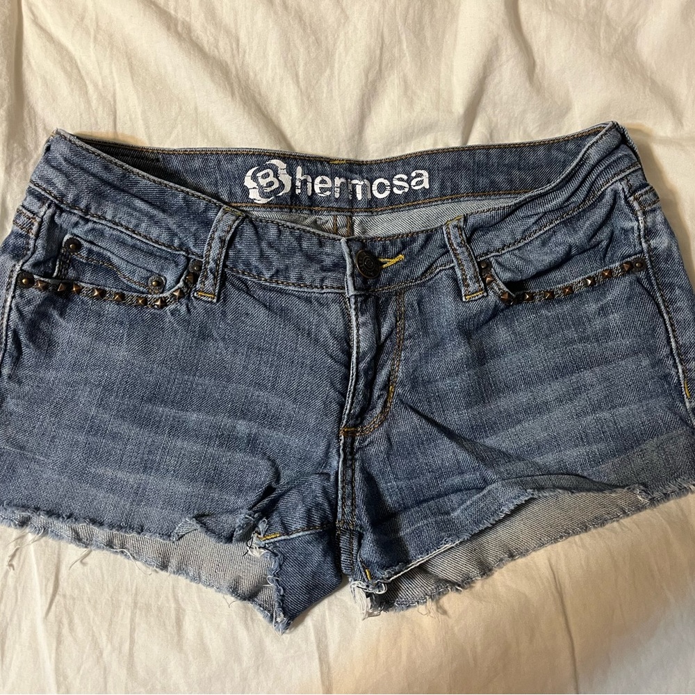 BULLHEAD B HERMOSA SUPER SKINNY DENIM FRAYED SHORT SHORTS